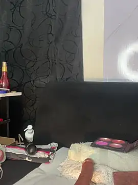 Snapshot of chiquimaturesexy chatting on 03-09-26, 10:03 chiquimaturesexy online show from 03-09-26, 10:03