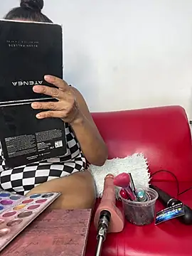 Snapshot of chiquimaturesexy chatting on 07-17-26, 10:03 chiquimaturesexy online show from 07-17-26, 10:03