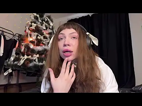 Snapshot of PaulaPratt chatting on 12-20-24, 09:11 PaulaPratt online show from 12-20-24, 09:11