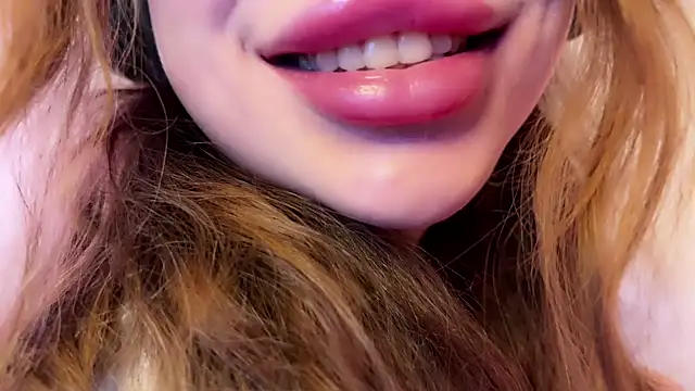 Snapshot of PaulaPratt chatting on 01-13-25, 03:15 PaulaPratt online show from 01-13-25, 03:15