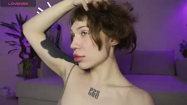 Snapshot of PaulaPratt chatting on 01-08-26, 06:26 PaulaPratt online show from 01-08-26, 06:26