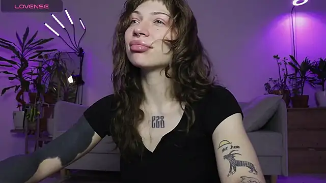 Snapshot of PaulaPratt chatting on 01-18-26, 05:33 PaulaPratt online show from 01-18-26, 05:33