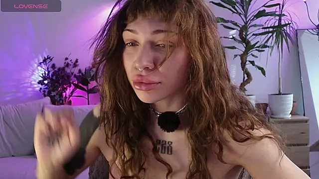 Snapshot of PaulaPratt chatting on 03-24-26, 06:18 PaulaPratt online show from 03-24-26, 06:18