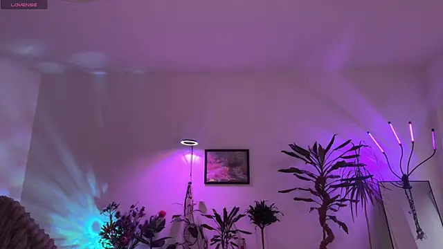 Snapshot of PaulaPratt chatting on 03-31-26, 05:19 PaulaPratt online show from 03-31-26, 05:19