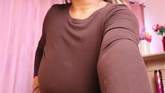 Snapshot of justnala_ chatting on 02-21-26, 01:12 justnala online show from 02-21-26, 01:12