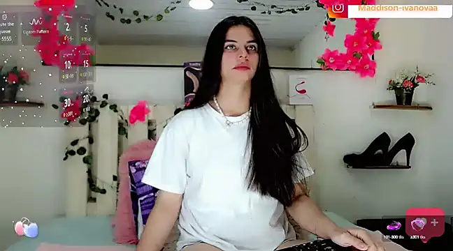 Madisson Ivanova online show from 01-09-25, 05:13