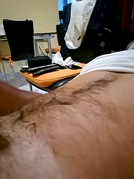 1talianBeutifulCock online show from 01-04-25, 07:45