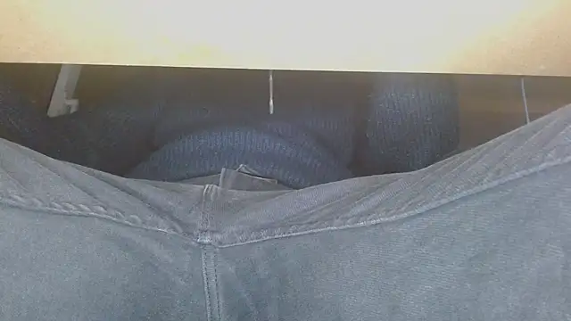 Snapshot of nass21cmm chatting on 03-09-25, 01:04 nass21cmm online show from 03-09-25, 01:04