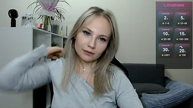 Snapshot of Sunny_bunny6 chatting on 03-08-25, 07:53 Sunny bunny6 online show from 03-08-25, 07:53