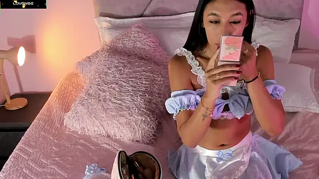 Emilyh  online show from 11-06-25, 10:38