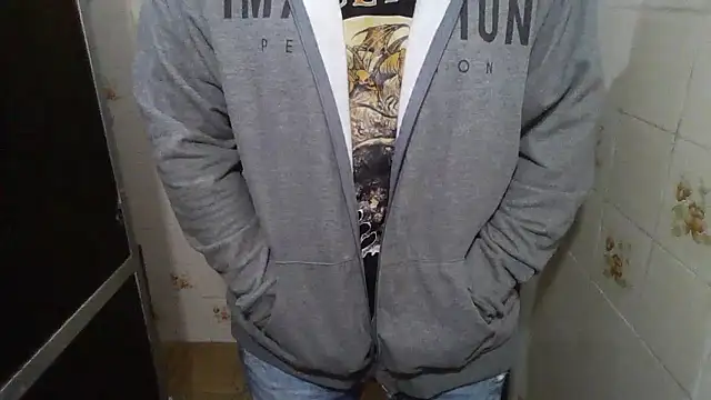 Snapshot of Cauan-t chatting on 01-08-26, 01:52 Cauan-t online show from 01-08-26, 01:52