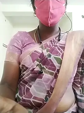 Snapshot of Preethytamilsexy chatting on 12-17-25, 12:00 Preethytamilsexy online show from 12-17-25, 12:00