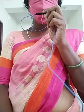 Snapshot of Preethytamilsexy chatting on 01-11-26, 11:04 Preethytamilsexy online show from 01-11-26, 11:04