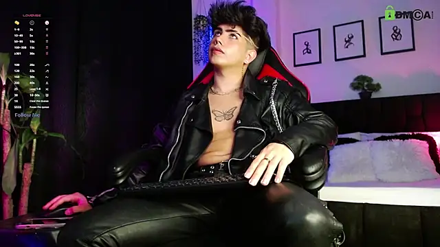 Snapshot of LyleBennett_ chatting on 03-11-26, 11:27 LyleBennett online show from 03-11-26, 11:27