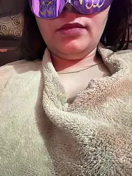 Snapshot of Anjalihotwife chatting on 12-17-24, 03:06 Anjalihotwife online show from 12-17-24, 03:06