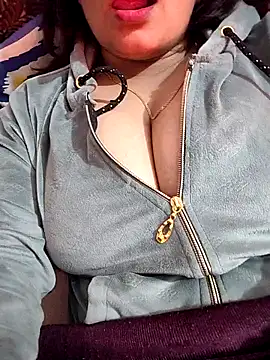 Snapshot of Anjalihotwife chatting on 01-18-25, 06:43 Anjalihotwife online show from 01-18-25, 06:43