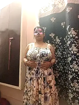 Snapshot of Anjalihotwife chatting on 03-20-25, 06:09 Anjalihotwife online show from 03-20-25, 06:09