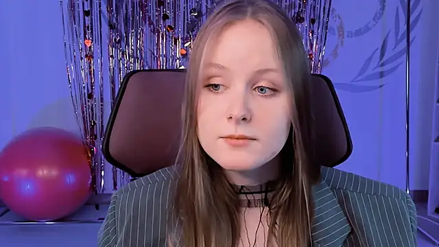 VivienLeeigh online show from 02-16-25, 06:21