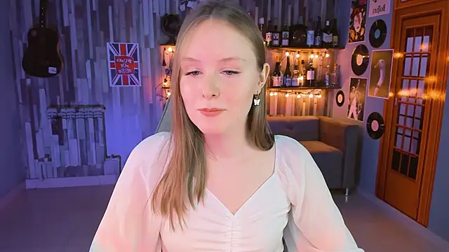 VivienLeeigh online show from 03-18-25, 04:15