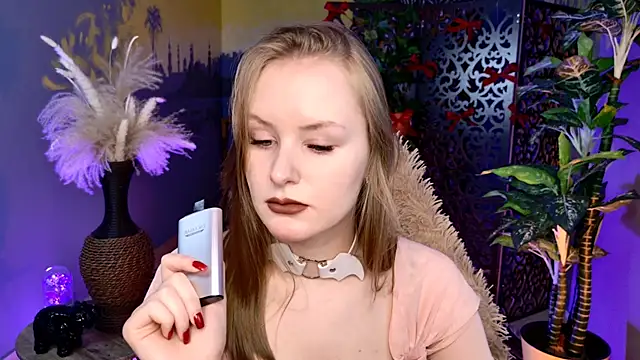 VivienLeeigh online show from 02-18-26, 09:05