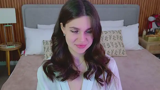 RihannaRose online show from 11-29-25, 05:16