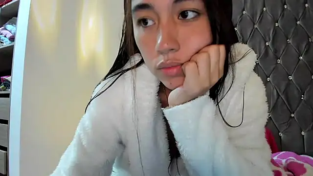 AriaMontgomery online show from 01-14-25, 04:04