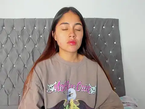 AriaMontgomery online show from 09-13-25, 02:33