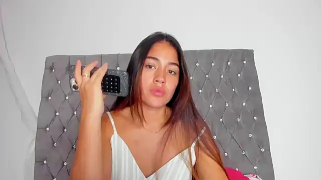 AriaMontgomery online show from 09-22-25, 01:07