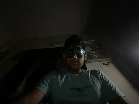 Snapshot of Freebird783 chatting on 09-25-25, 08:01 Freebird783 online show from 09-25-25, 08:01