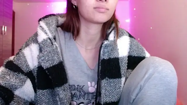 holy juli online show from 05-03-26, 02:39