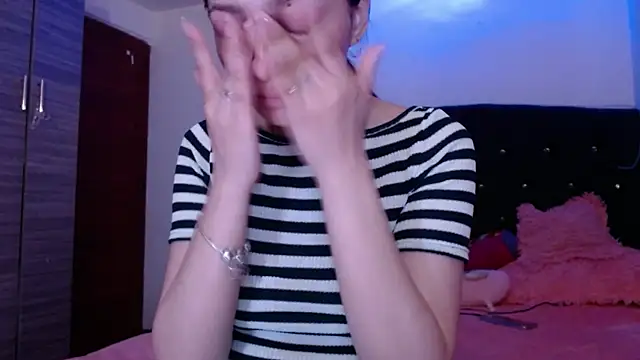 holy juli online show from 07-16-26, 03:56
