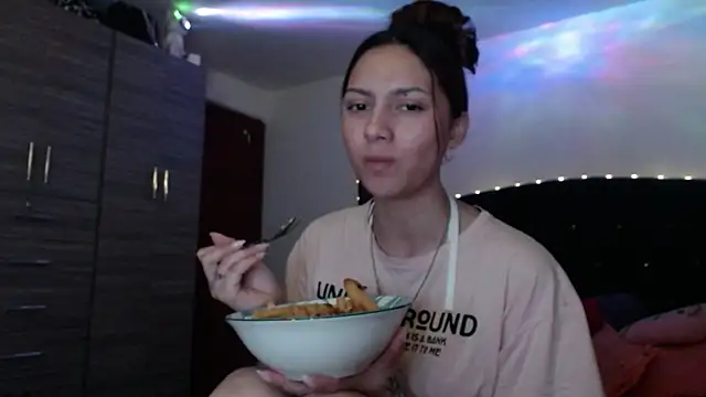 holy juli online show from 07-22-26, 03:53