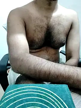 Snapshot of knighttriderr chatting on 02-15-25, 05:39 knighttriderr online show from 02-15-25, 05:39