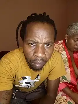 Snapshot of Ras_and_Stewf chatting on 10-27-25, 02:54 Ras and Stewf online show from 10-27-25, 02:54