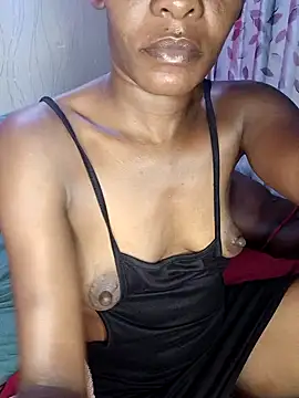 Snapshot of TastyAfrica chatting on 12-19-25, 08:49 TastyAfrica online show from 12-19-25, 08:49