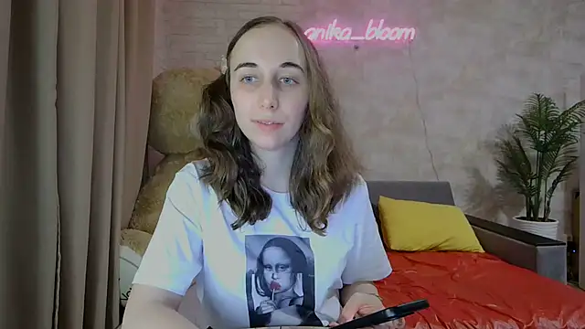 Snapshot of Anika_bloom chatting on 03-19-25, 02:16 Anika bloom online show from 03-19-25, 02:16