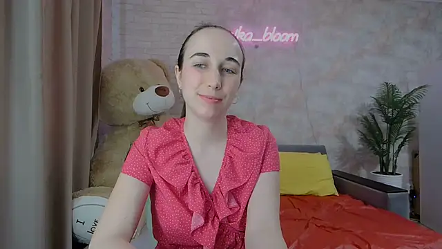 Snapshot of Anika_bloom chatting on 03-23-25, 06:58 Anika bloom online show from 03-23-25, 06:58