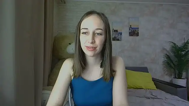 Snapshot of Anika_bloom chatting on 10-26-25, 09:21 Anika bloom online show from 10-26-25, 09:21