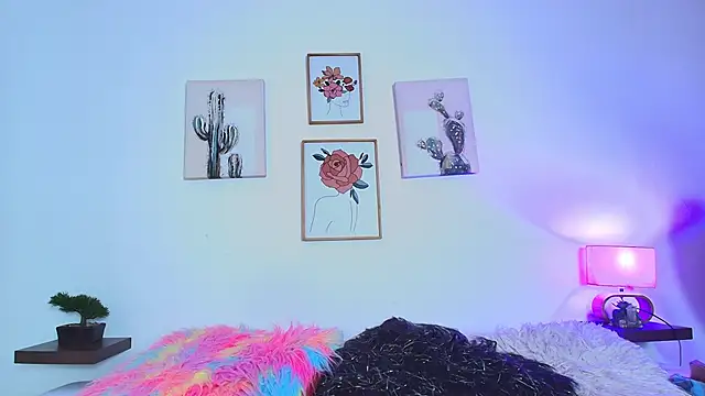 Snapshot of miwa_cute chatting on 12-18-24, 09:51 miwa cute online show from 12-18-24, 09:51