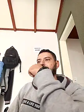 P4uzud4O online show from 02-11-26, 11:59