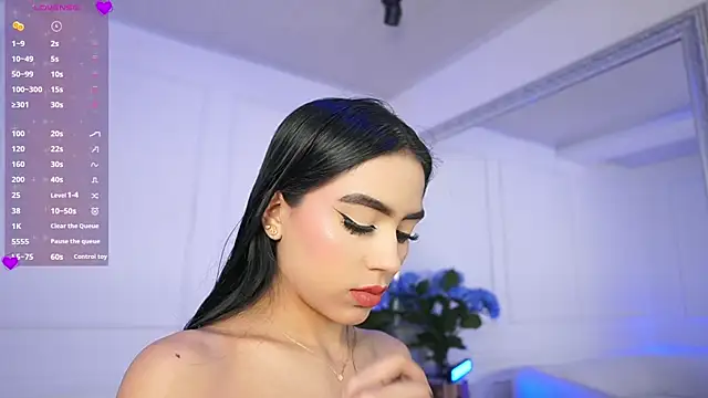 Snapshot of elasummer chatting on 02-22-25, 11:46 elasummer online show from 02-22-25, 11:46