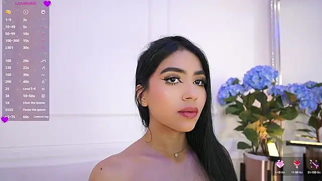 Snapshot of elasummer chatting on 03-04-25, 03:15 elasummer online show from 03-04-25, 03:15