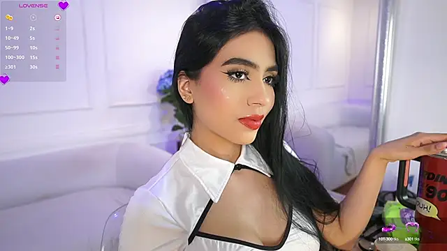 Snapshot of elasummer chatting on 03-12-25, 03:07 elasummer online show from 03-12-25, 03:07