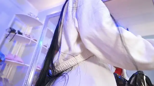 elasummer online show from 03-24-26, 12:43