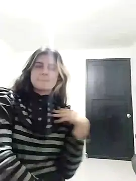Snapshot of samanta_rosas1 chatting on 12-29-24, 01:13 samanta rosas1 online show from 12-29-24, 01:13