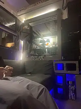 DirkD916 online show from 10-21-25, 04:30