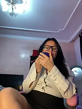 Sharongirl07 online show from 01-25-25, 11:32