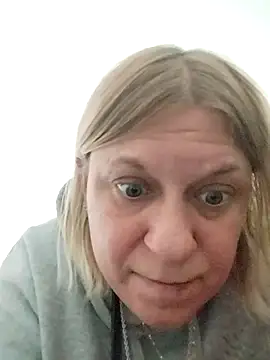 Snapshot of Playmate86 chatting on 03-07-25, 06:54 Playmate86 online show from 03-07-25, 06:54