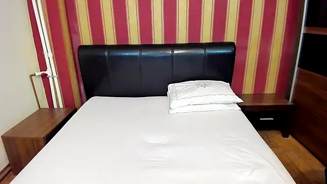 AshPage online show from 12-02-24, 08:44