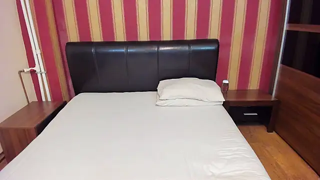 AshPage online show from 12-15-24, 08:58